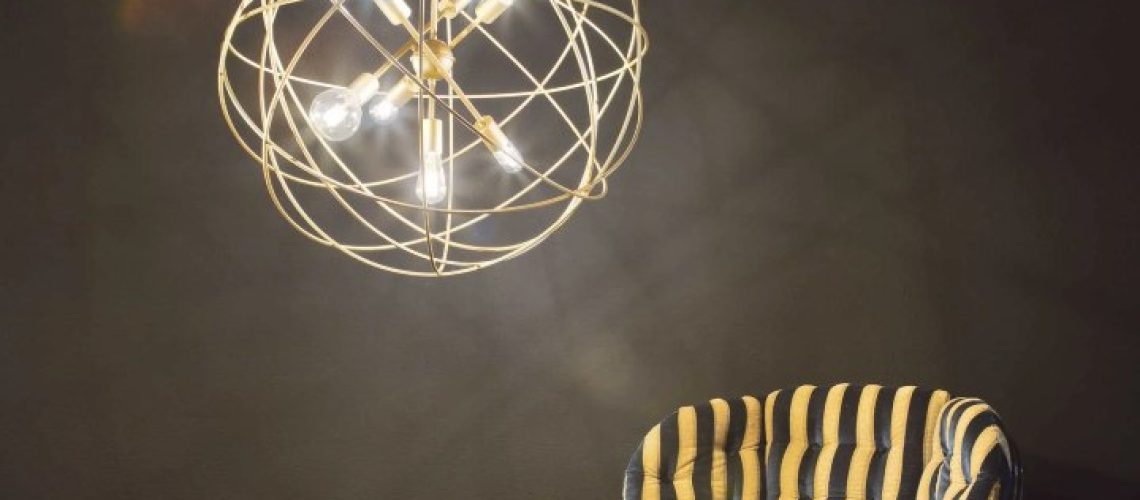 Lampadari Maisons du Monde: Materiali e Stile d’Arredo